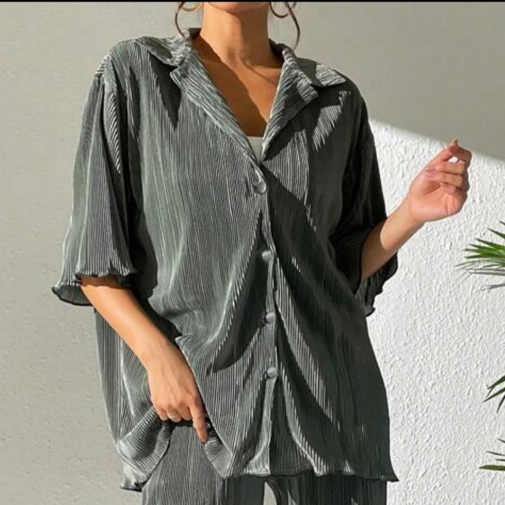 Plisse Lettuce Trim Collared Button Down Short Sleeve Top Army Green